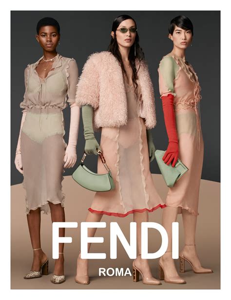 fendi デザイナー 2022|Fendi Women's Autumn/Winter 2022 Fashion Show .